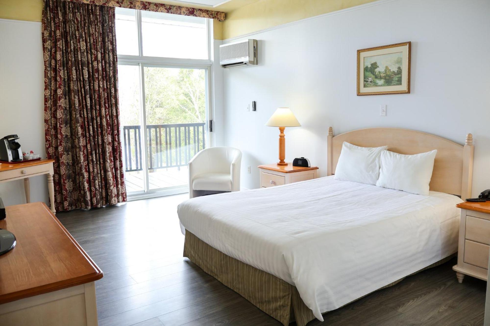 Hotel Au Petit Berger La Malbaie Ngoại thất bức ảnh