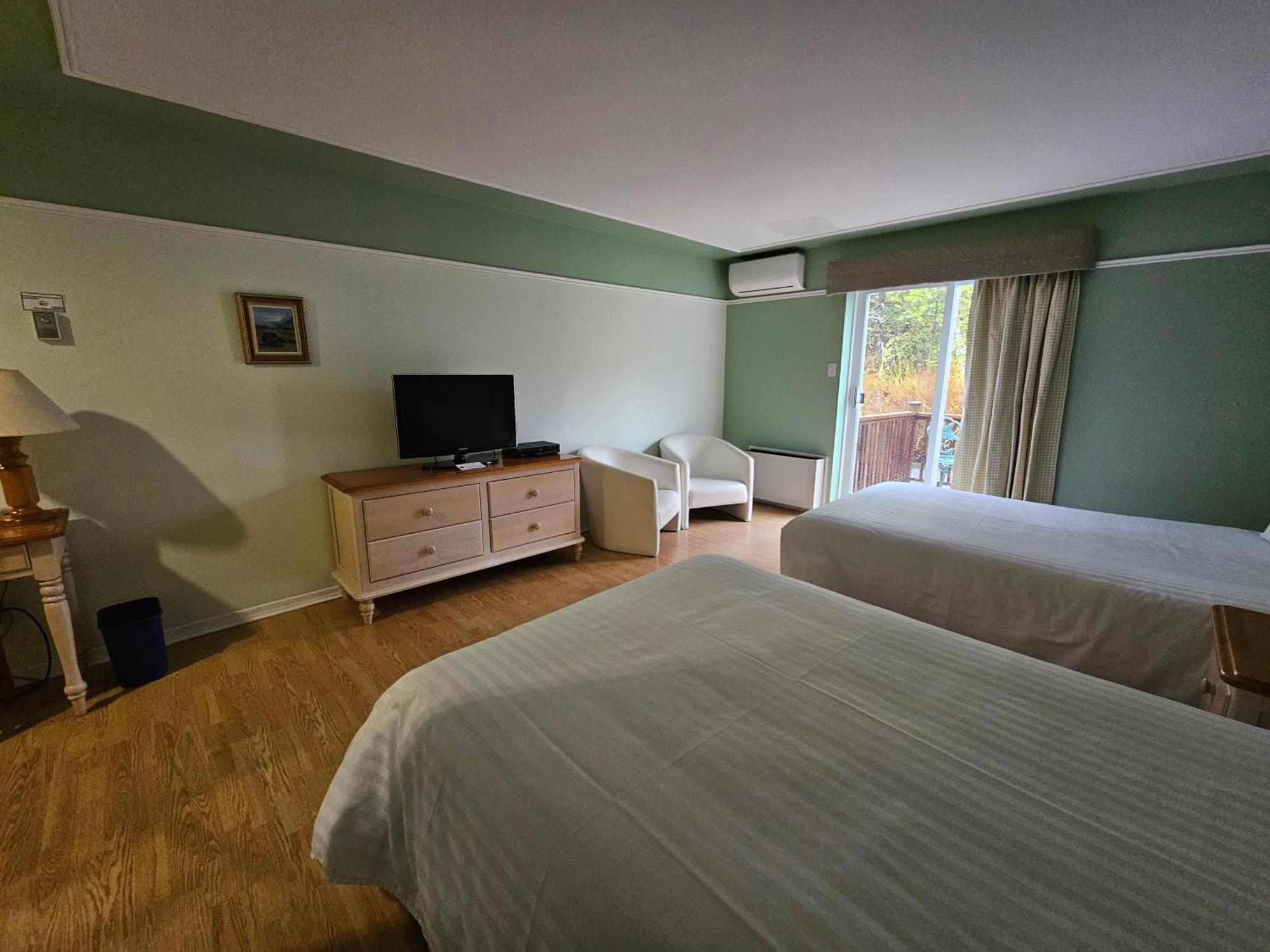 Hotel Au Petit Berger La Malbaie Ngoại thất bức ảnh